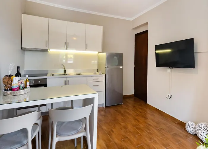 Aquilina Holiday home Apolpaina