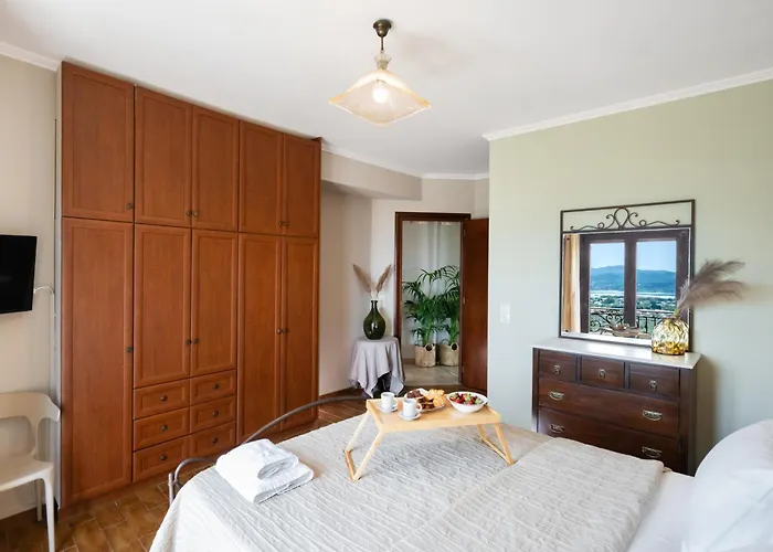 Holiday home Aquilina Apolpaina